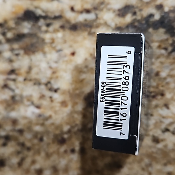 Bobbi Brown Corrector Porcelain Peach - Picture 2 of 8